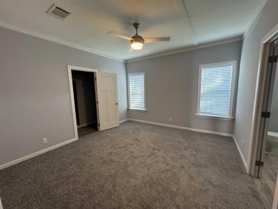 Photo 5 of 9 of home located at 5291 Collins Rd., #317 Jacksonville, FL 32244