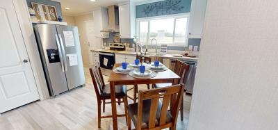 Photo 3 of 4 of home located at 5291 Collins Rd., #120 Jacksonville, FL 32244