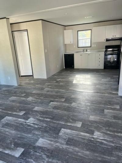 Photo 3 of 5 of home located at 5291 Collins Rd., #357 Jacksonville, FL 32244