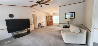 Photo 5 of 27 of home located at 10400 SE Cook Ct #73 Milwaukie, OR 97222