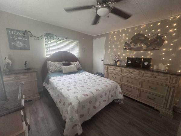 1980 Twin HS Mobile Home