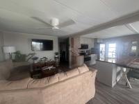 1980 Twin HS Mobile Home