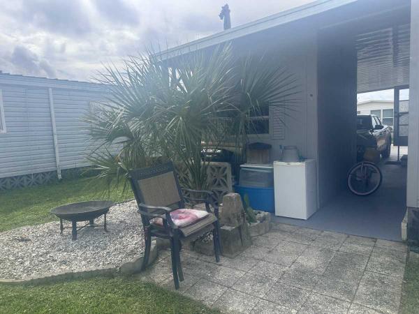 1980 Twin HS Mobile Home