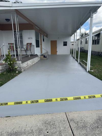 Photo 2 of 16 of home located at 15408 Lakeshore Villa Dr. Tampa, FL 33613