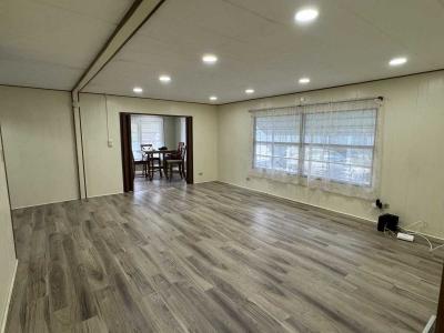 Photo 5 of 16 of home located at 15408 Lakeshore Villa Dr. Tampa, FL 33613