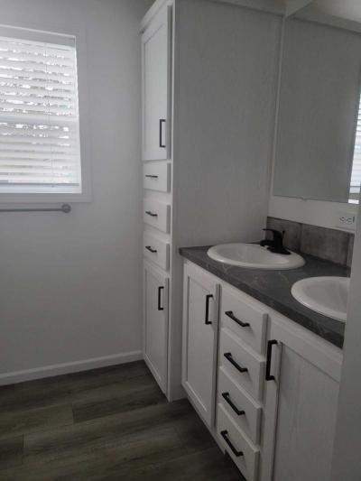 Photo 6 of 9 of home located at 3359 Sherwood Bay City, MI 48706