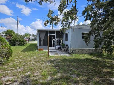 Photo 5 of 36 of home located at 17433 Walking Drive Hudson, FL 34667