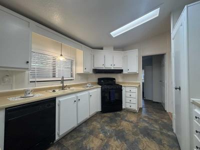 Photo 5 of 29 of home located at 1250 N Kirby St #32 Hemet, CA 92545