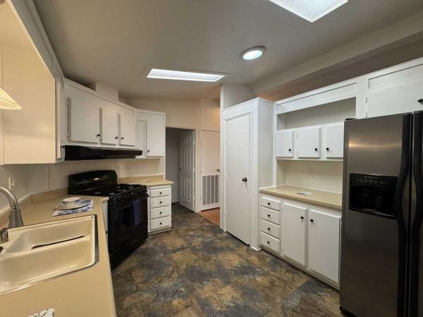 1985 Silvercrest Mobile Home