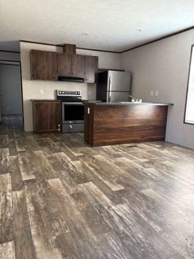 Mobile Home at 2773 Summerview Louisville, KY 40272