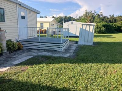 Photo 3 of 18 of home located at 8615 Bayshore Rd. Lot 12 Palmetto, FL 34221