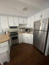 1986 Park model Mobile Home