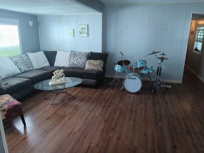 Photo 5 of 7 of home located at 496 Norwich Ln Melbourne Beach, FL 32951