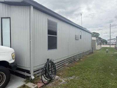 Photo 2 of 31 of home located at 1101 W Commerce Ave Lot 58 Haines City, FL 33844
