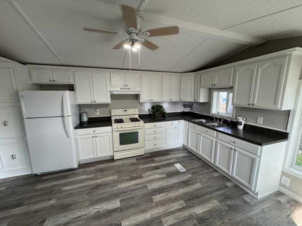 1985 Friendship Radco Manufactured Home