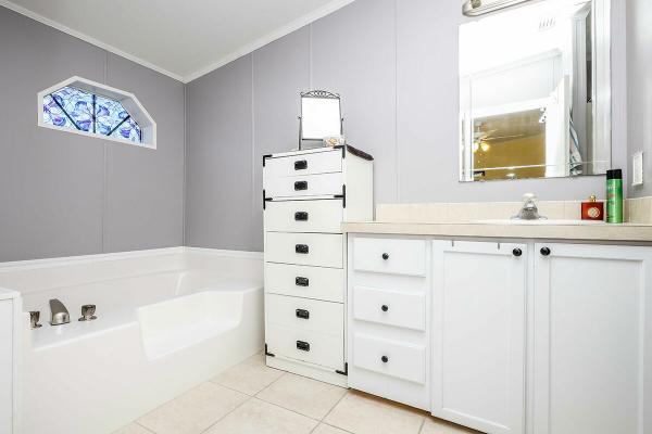 2004 Manufactured Home