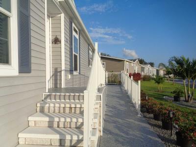 Photo 2 of 21 of home located at 12116 SW County Rd 769 Lot 236 Lake Suzy, FL 34269