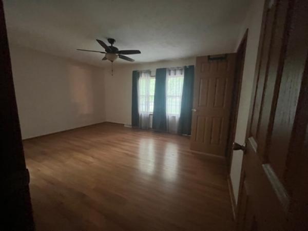 2002 COMMODORE Manufactured Home