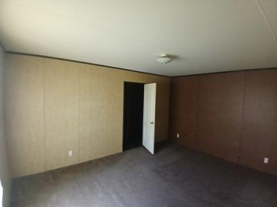 Photo 4 of 8 of home located at 2900 S I Hwy 35 E Lot 121 Waxahachie, TX 75165