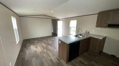 Photo 3 of 17 of home located at 212 Crystal Lane Oliver Springs, TN 37840