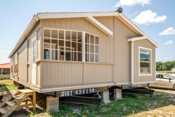 Photo 1 of 2 of home located at Greater Texas Home Center Llc 12122 Us 59 Hwy Splendora, TX 77372