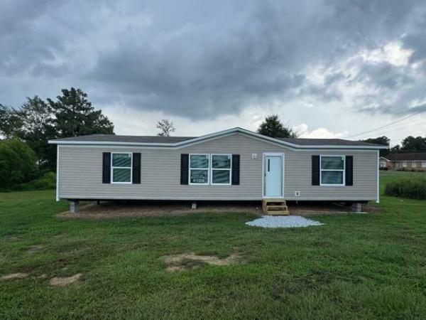Photo 1 of 2 of home located at Mike Sells Homes 4241 Us Hwy 280, Harpersville, AL 35078