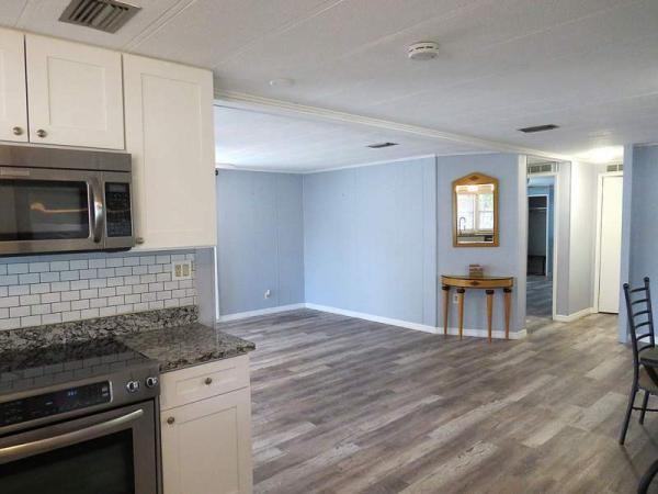 1980 Schult Manufactured Home