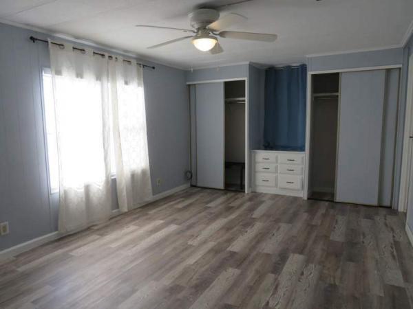 1980 Schult Manufactured Home