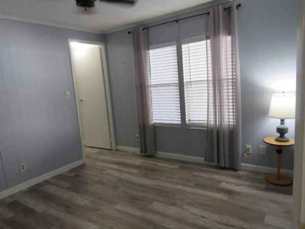 1980 Schult Manufactured Home