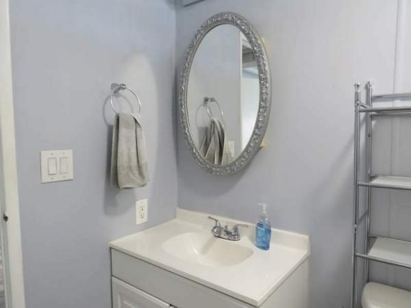 1980 Schult Manufactured Home