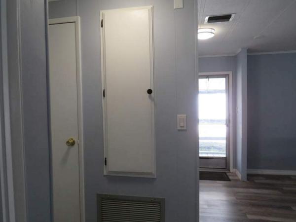 1980 Schult Manufactured Home