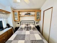 2000 Fleetwood Manufactured Home