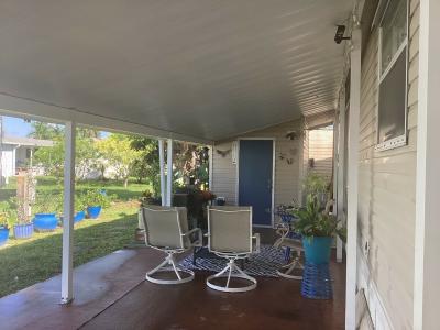 Photo 3 of 14 of home located at 18727 SW 350th St Homestead, FL 33034