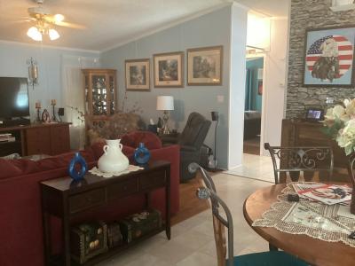 Photo 5 of 14 of home located at 18727 SW 350th St Homestead, FL 33034