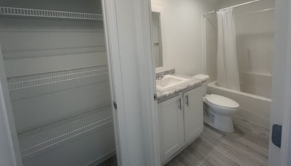 2025 Skyline 2LN688 Mobile Home