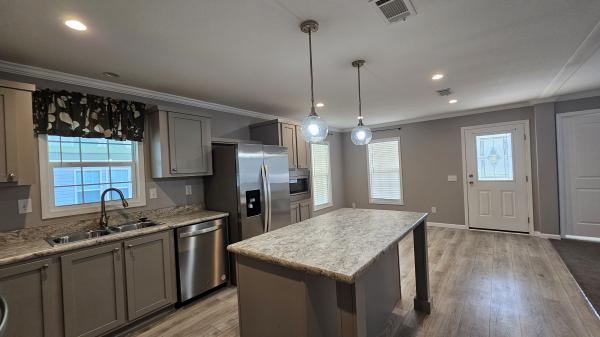 2023 CHAMPION SIG4522A Mobile Home