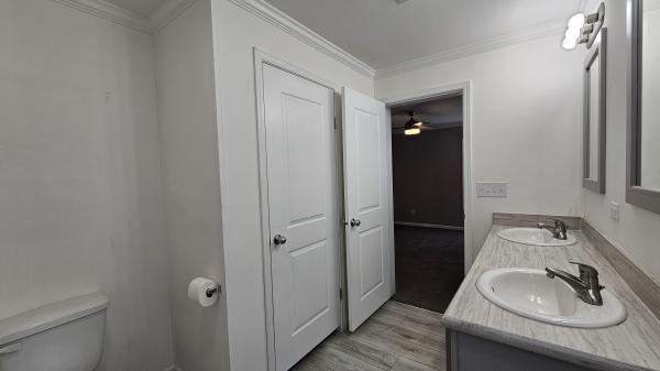 2023 CHAMPION SIG4522A Mobile Home