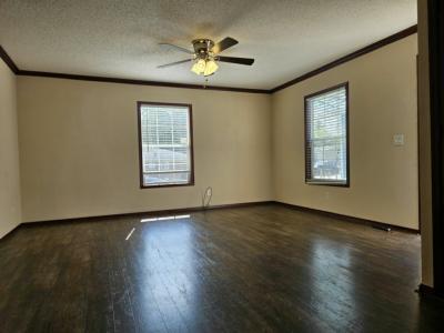 Photo 5 of 10 of home located at 7306 Chesterfield  #254 Taylor, MI 48180