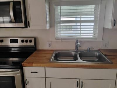 Photo 5 of 20 of home located at 601 Starkey Rd. #222 Largo, FL 33771