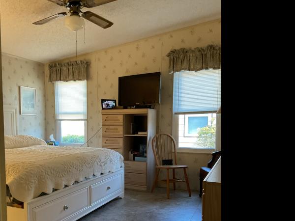 1990 Mobile Home