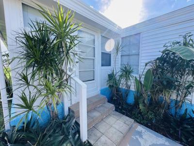Photo 4 of 20 of home located at 6542 Brandywine Drs Margate, FL 33063