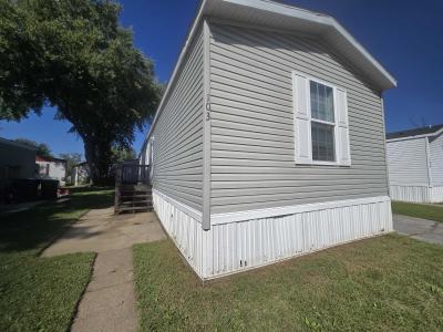 Photo 2 of 25 of home located at 3510 N. 9th St. #103 #103 Carter Lake, IA 51510