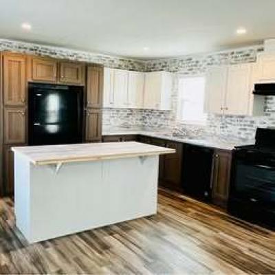 Mobile Home at 61 Sierra Court Lot 20061 Batavia, OH 45103