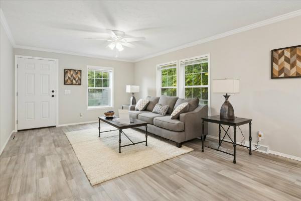 2025 Adventure 15 Mojave 2852-1  Home