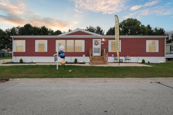 Photo 1 of 2 of home located at 855 E Mishawaka Rd. #32 Elkhart, IN 46517