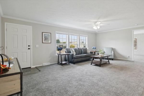 2025 Adventure 32 4643L  Home