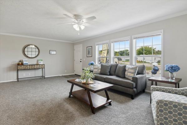 2025 Adventure 32 4643L  Home