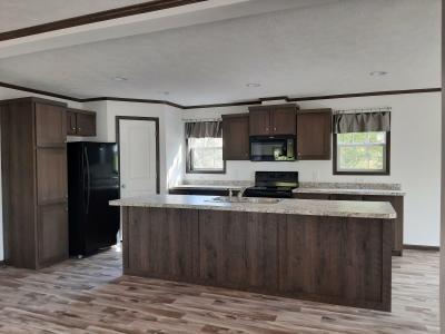 Mobile Home at 216 Valencia St Butler, PA 16002