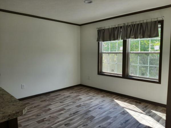 2025 Colony 550EC28543A  Home