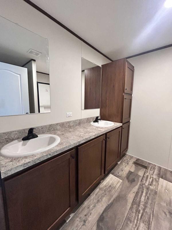 2024 Adventure Kalahari Mobile Home